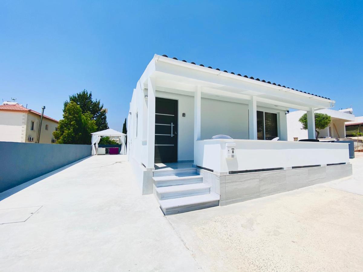 Sandy Bay Villa Ayia Napa Ngoại thất bức ảnh